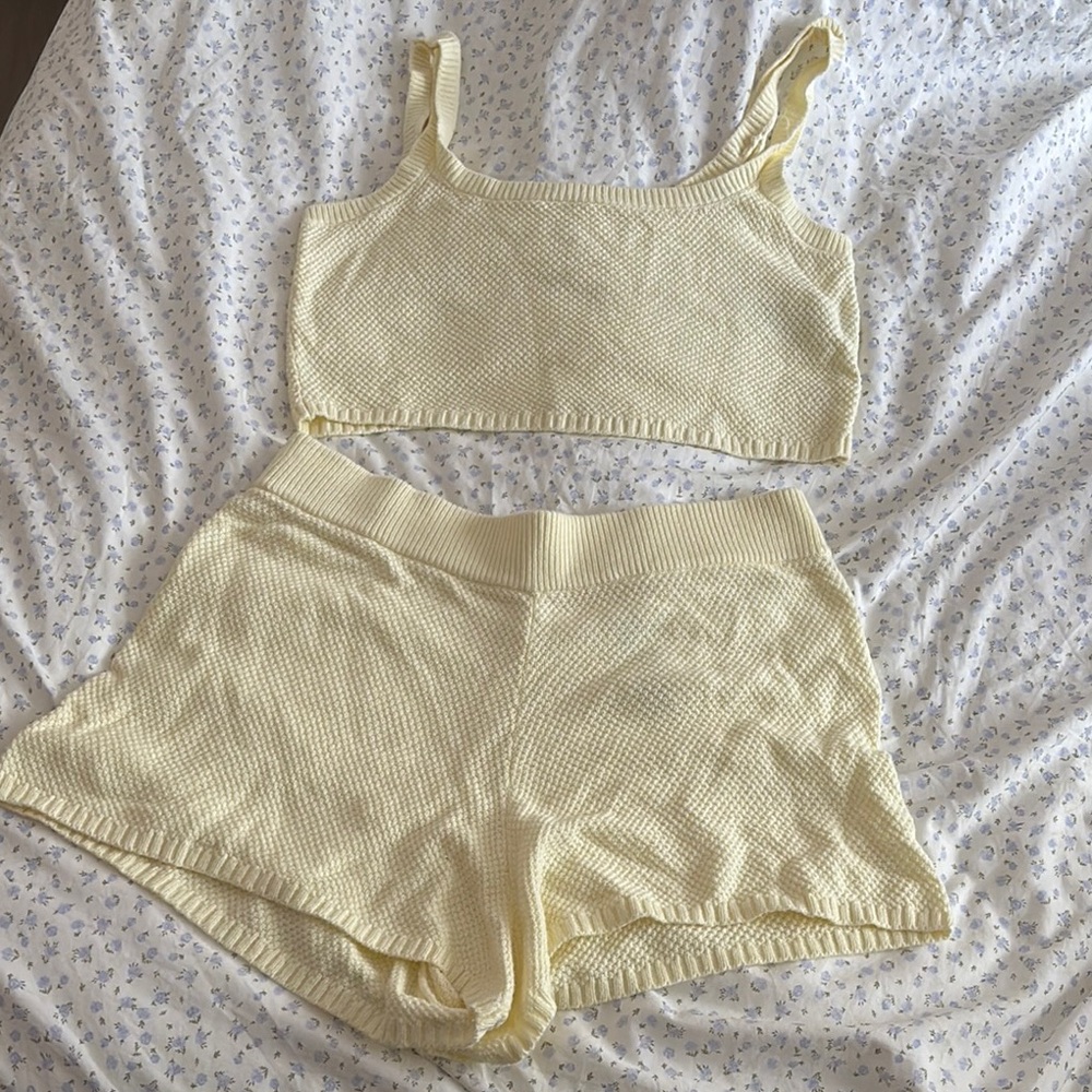 Gilly Hicks Yellow Matching Set with Lace Trim